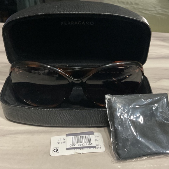 NWT #FERRAGAMO #WOMENS #TORTOISE FRAME #SUNGLASSES ?